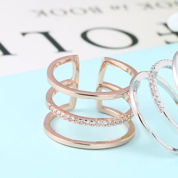 NEW ROSE GOLD TRIPLE DIAMOND BAND RESIZEABLE RING - Picture 3 of 5